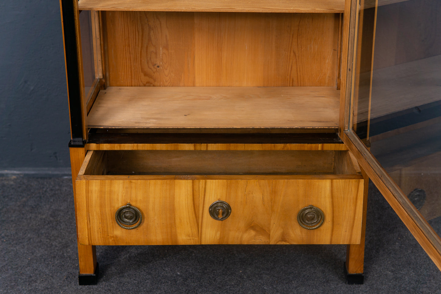 Vitrine Schrank Regal Kommode Biedermeier Alt Antik 2301_3001
