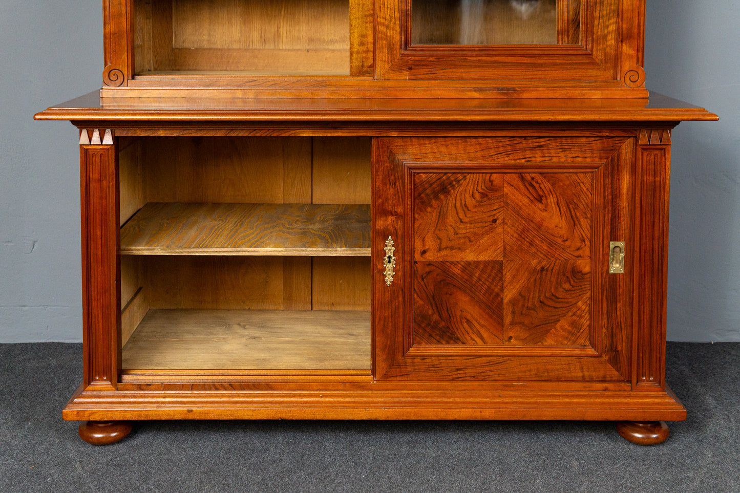 rest. Bücherschrank Vitrine Regal Buffet Schrank Antik MÖBLINGER 2411_1911