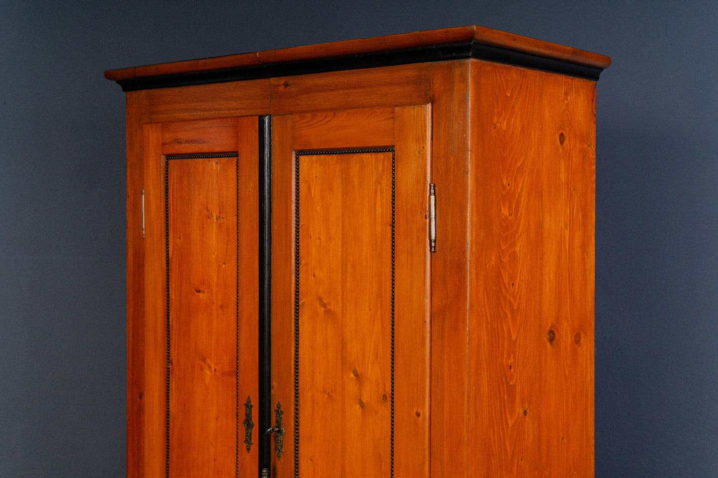 Kleider Schrank Garderobe Kommode Regal Vintage Alt Antik 2312_1405