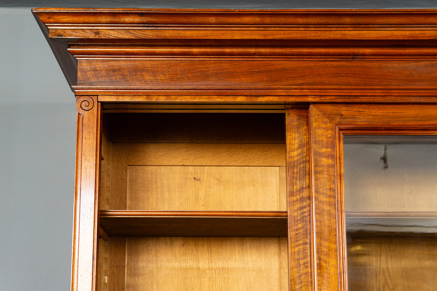 rest. Bücherschrank Vitrine Regal Buffet Schrank Antik MÖBLINGER 2411_1911