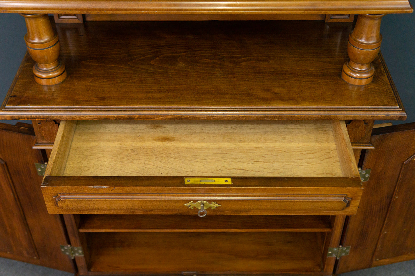 Buffet Buffetschrank Schrank Highboard Regal Alt Antik 2112_2306