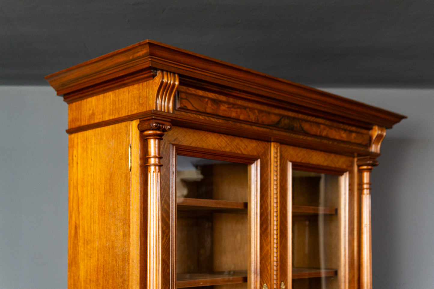rest. Bücherschrank Vitrine Regal Buffet Schrank Antik MÖBLINGER 2411_2013