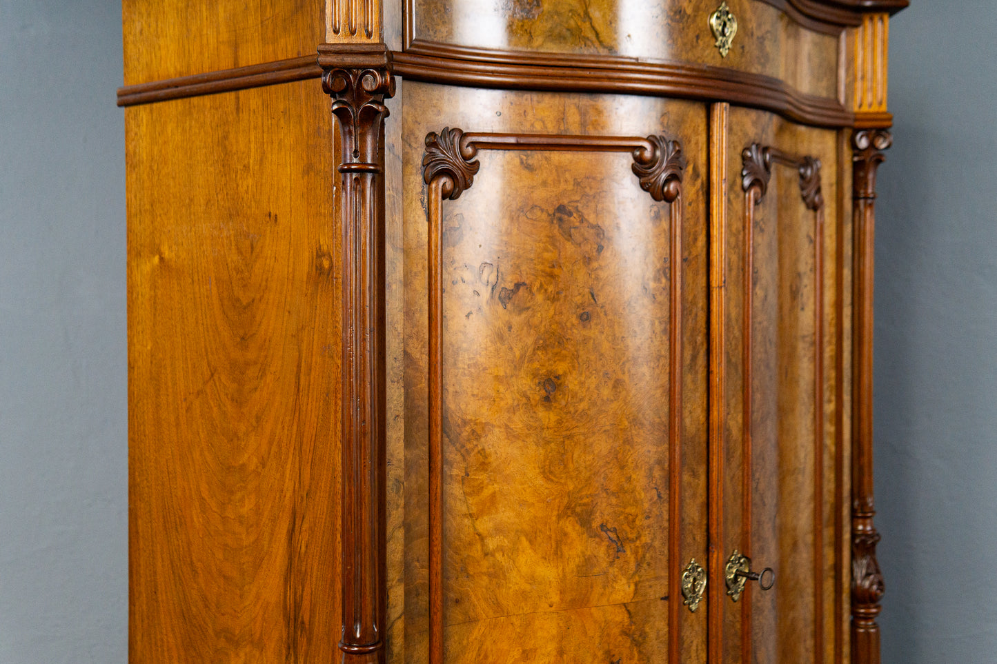 Antik Vertiko Schrank Regal Kommode Anrichte Buffet Alt MÖBLINGER 2411_2501