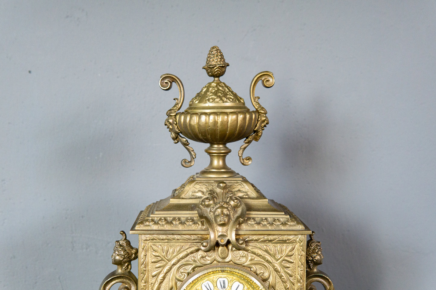Tischuhr Kaminuhr Messing Uhr Clock Vintage Alt Antik MÖBLINGER 2411_2606
