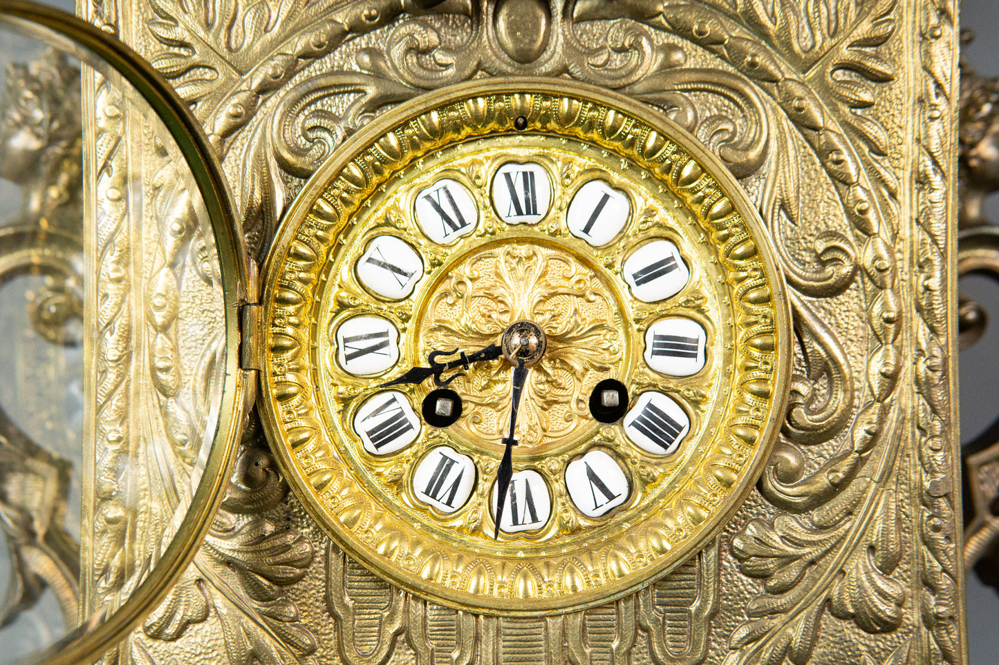 Tischuhr Kaminuhr Messing Uhr Clock Vintage Alt Antik MÖBLINGER 2411_2606