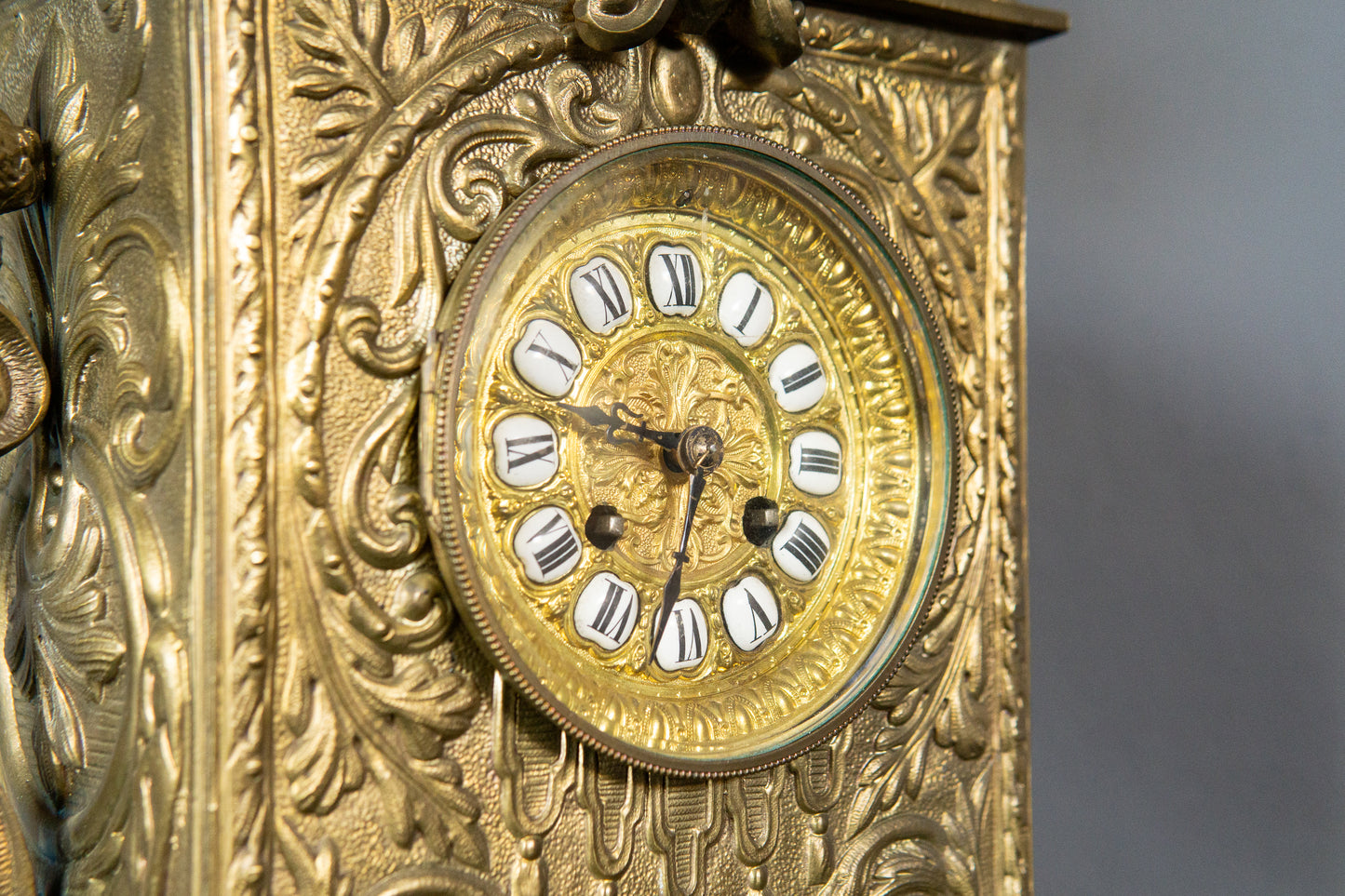 Tischuhr Kaminuhr Messing Uhr Clock Vintage Alt Antik MÖBLINGER 2411_2606