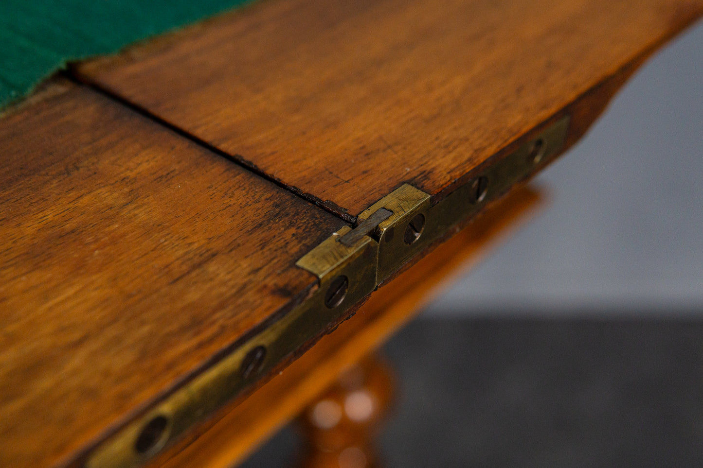 Gründerzeit Schrank Vintage Tisch Kommode Nähtisch Antik MÖBLINGER 2411_2801