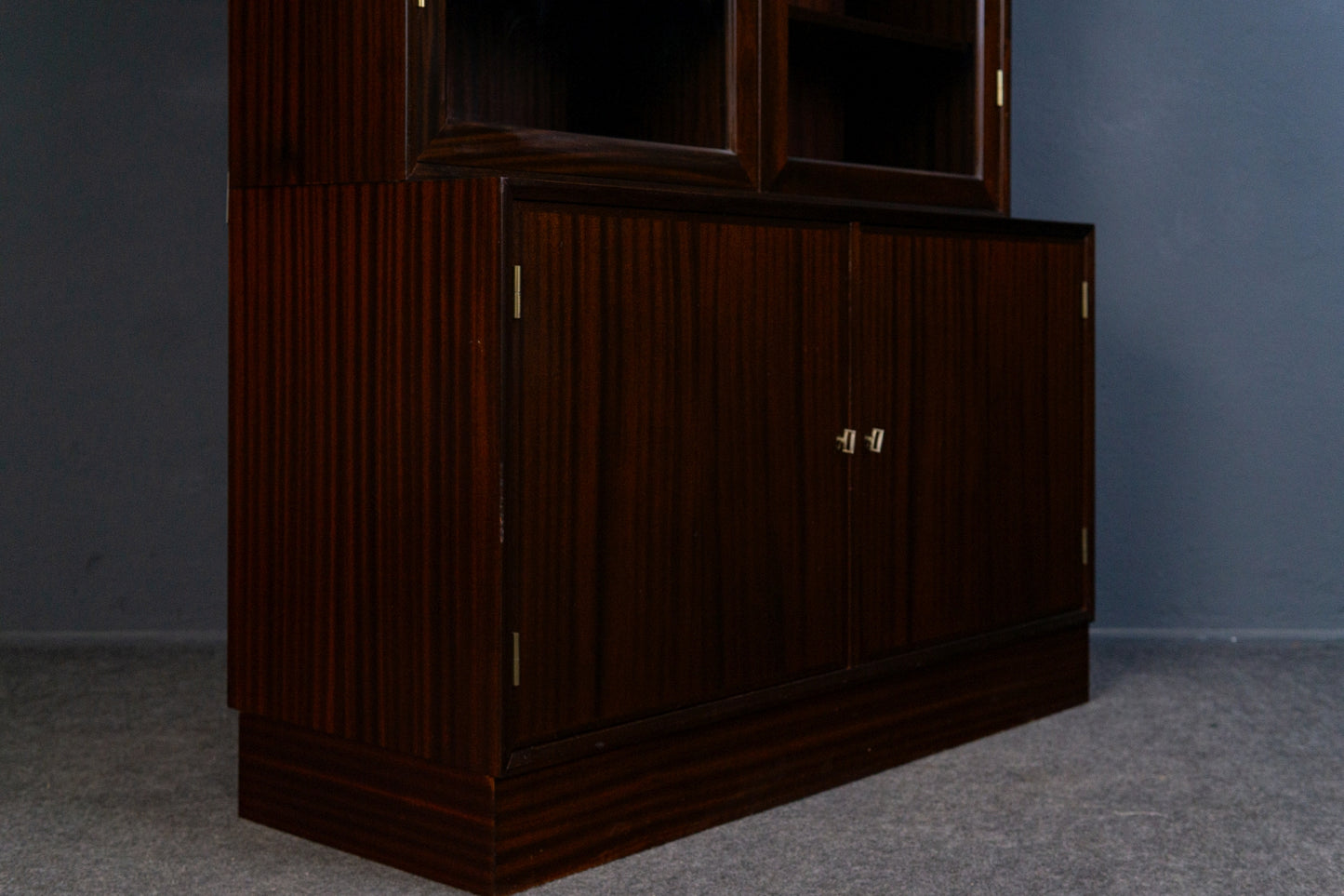 Schrank Vitrine Anrichte Buffet Kommode Regal Alt Antik 2401_2205