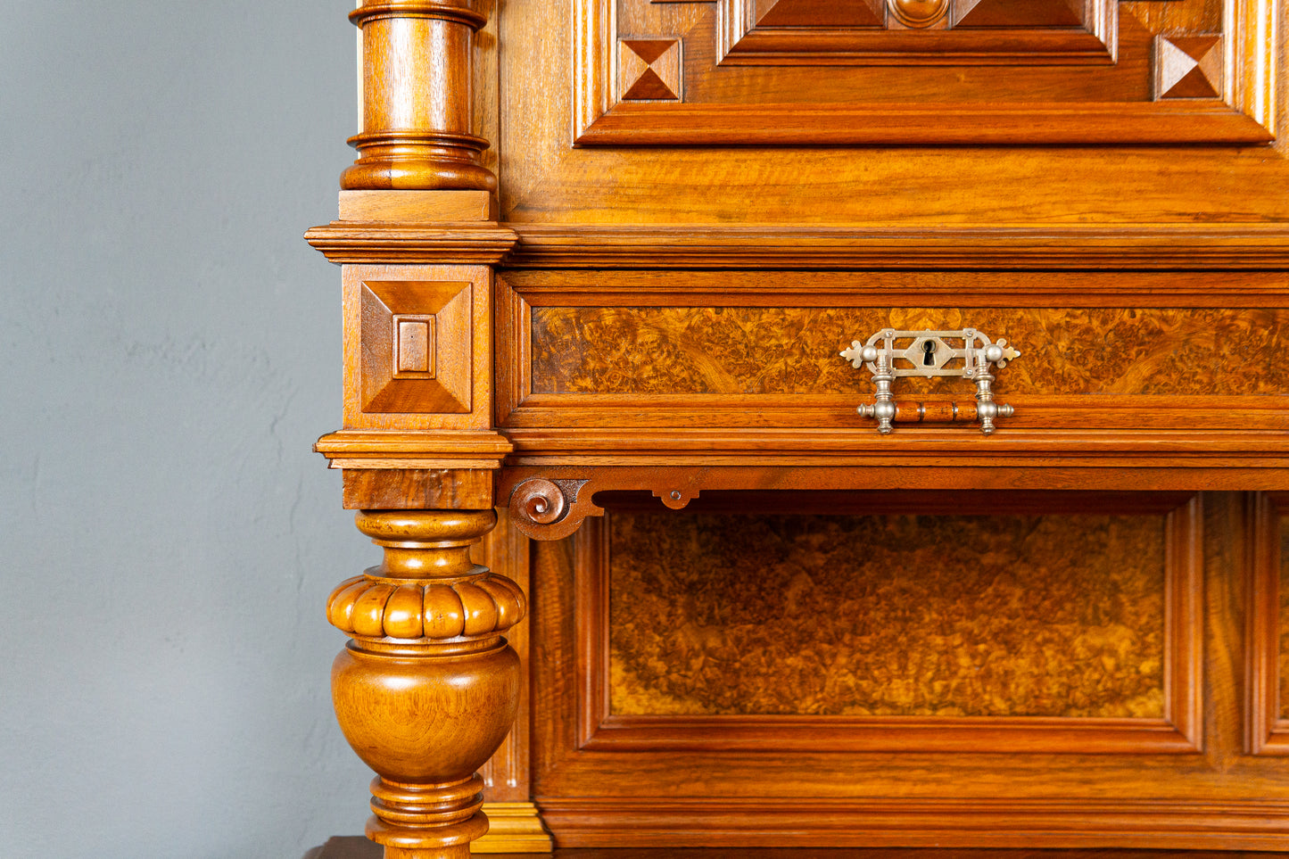 Groschkus Gründerzeit Antik Buffet Alt Schrank Anrichte MÖBLINGER 2412_0303