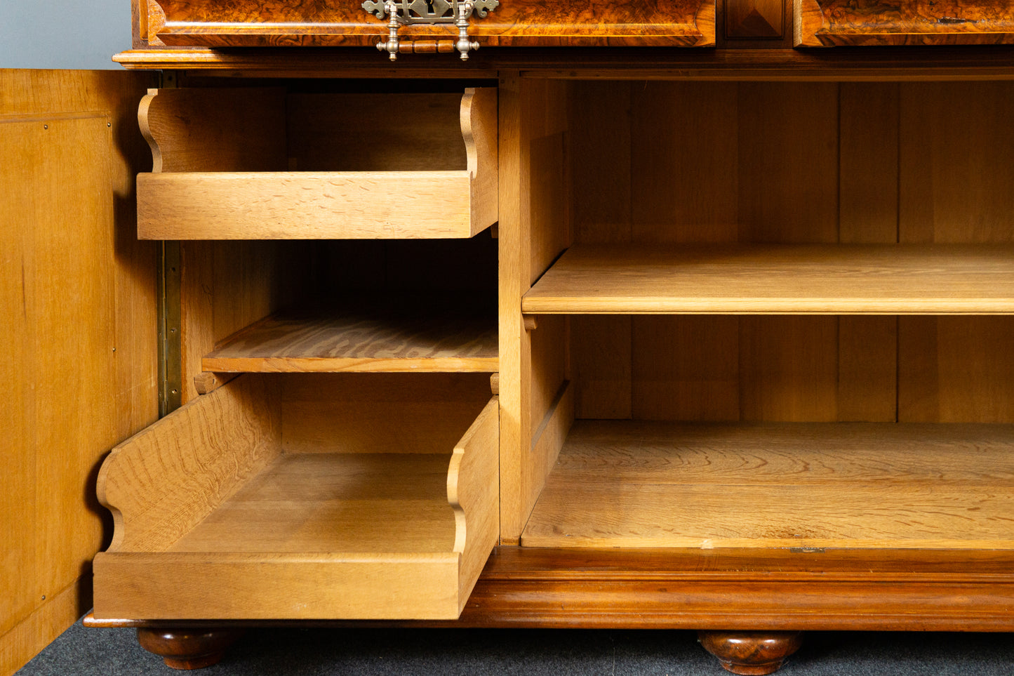 Groschkus Gründerzeit Antik Buffet Alt Schrank Anrichte MÖBLINGER 2412_0303