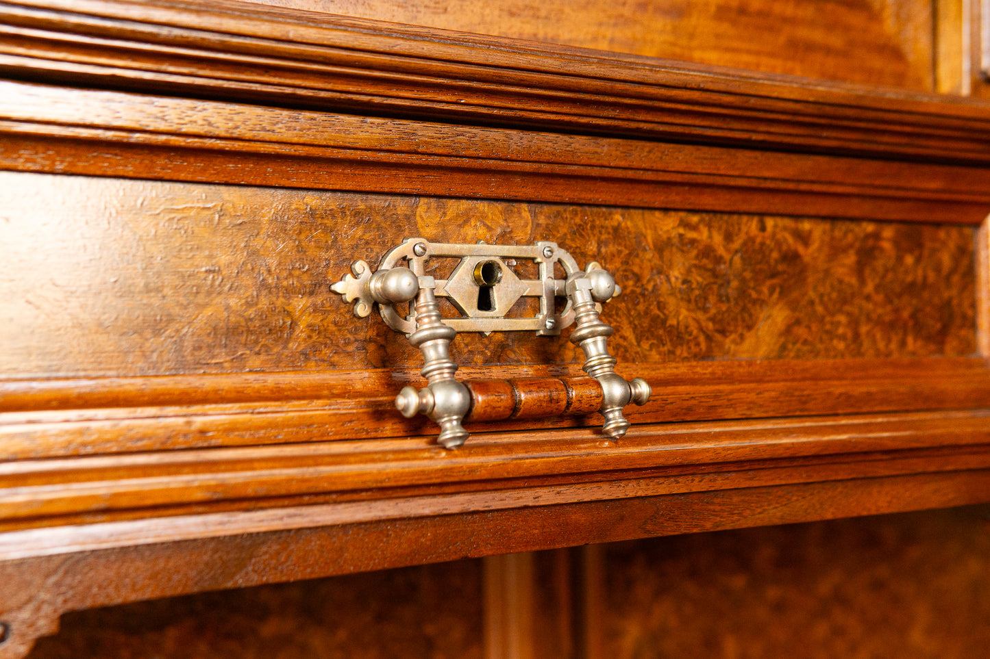 Groschkus Gründerzeit Antik Buffet Alt Schrank Anrichte MÖBLINGER 2412_0303