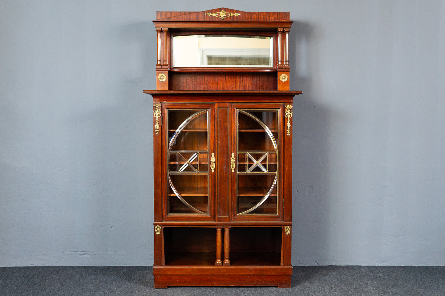 Vertiko Anrichte Schrank Kommode Sideboard Regal Antik MÖBLINGER 2412_0401