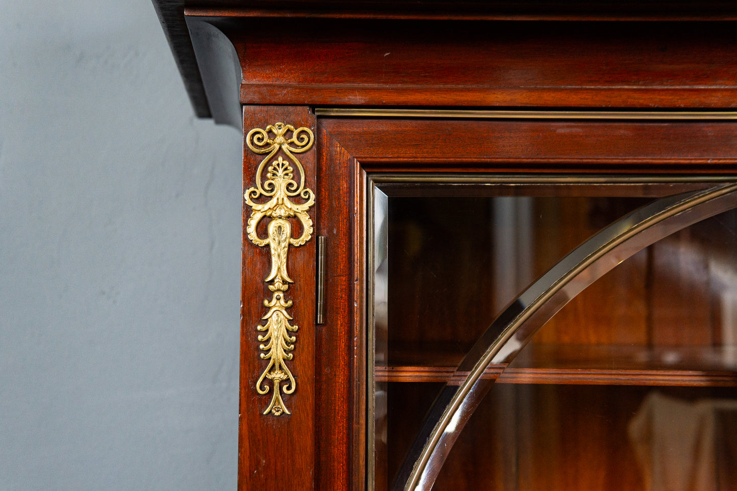 Vertiko Anrichte Schrank Kommode Sideboard Regal Antik MÖBLINGER 2412_0401
