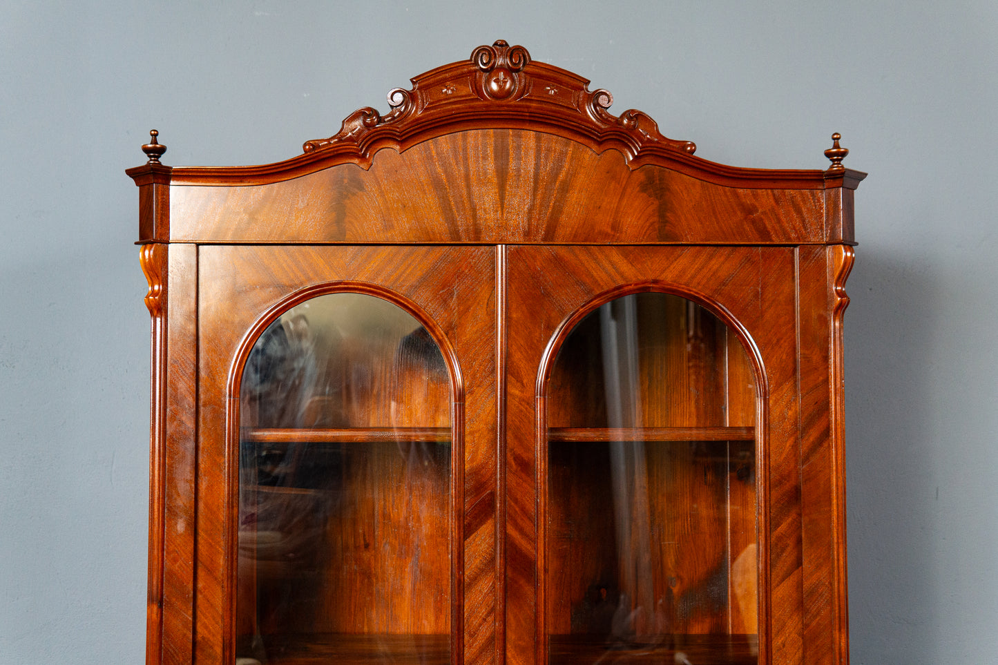 restaur. Vitrine Bücherschrank Antik Schrank Regal Alt MÖBLINGER 2412_0413