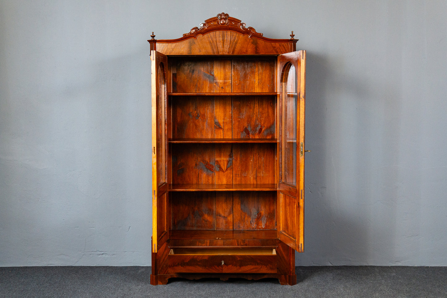 restaur. Vitrine Bücherschrank Antik Schrank Regal Alt MÖBLINGER 2412_0413