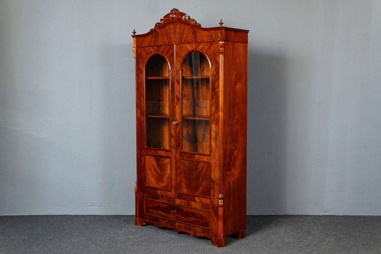 restaur. Vitrine Bücherschrank Antik Schrank Regal Alt MÖBLINGER 2412_0413