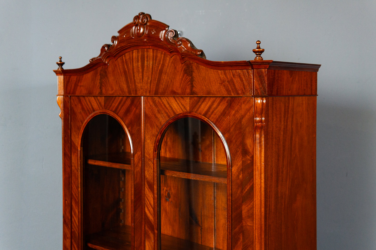 restaur. Vitrine Bücherschrank Antik Schrank Regal Alt MÖBLINGER 2412_0413