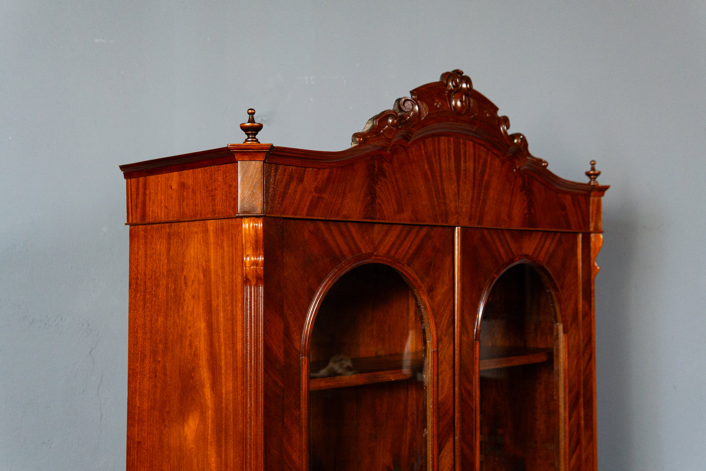 restaur. Vitrine Bücherschrank Antik Schrank Regal Alt MÖBLINGER 2412_0413