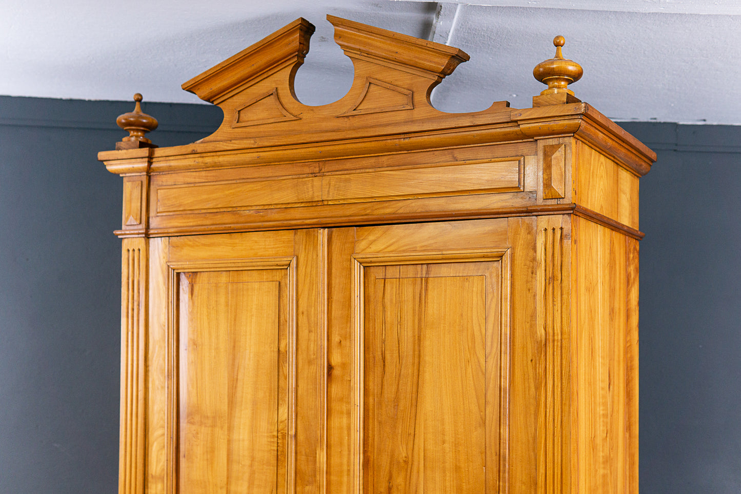 Kleiderschrank Schrank Regal Kommode Garderobe Alt Antik 2304_0505