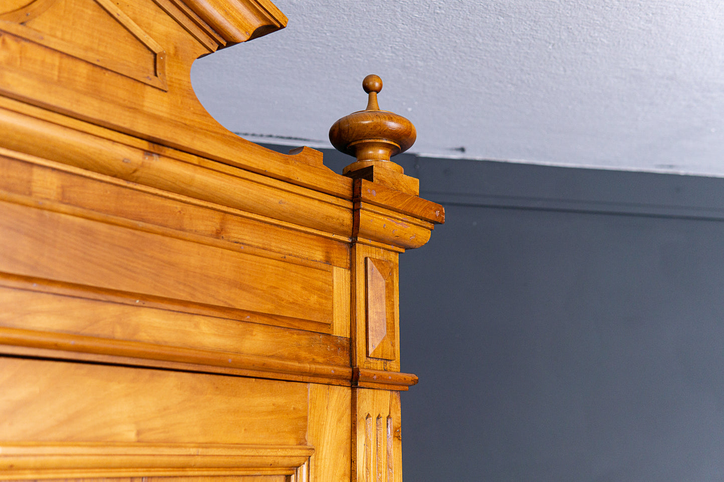 Kleiderschrank Schrank Regal Kommode Garderobe Alt Antik 2304_0505