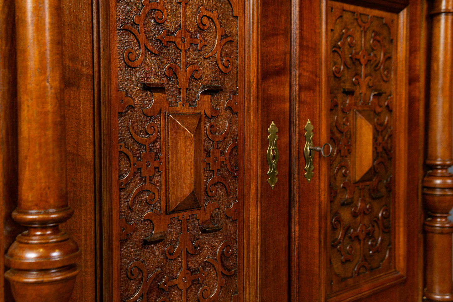 Antike Anrichte Schrank Sideboard Kommode Regal Konsole MÖBLINGER 2412_1705