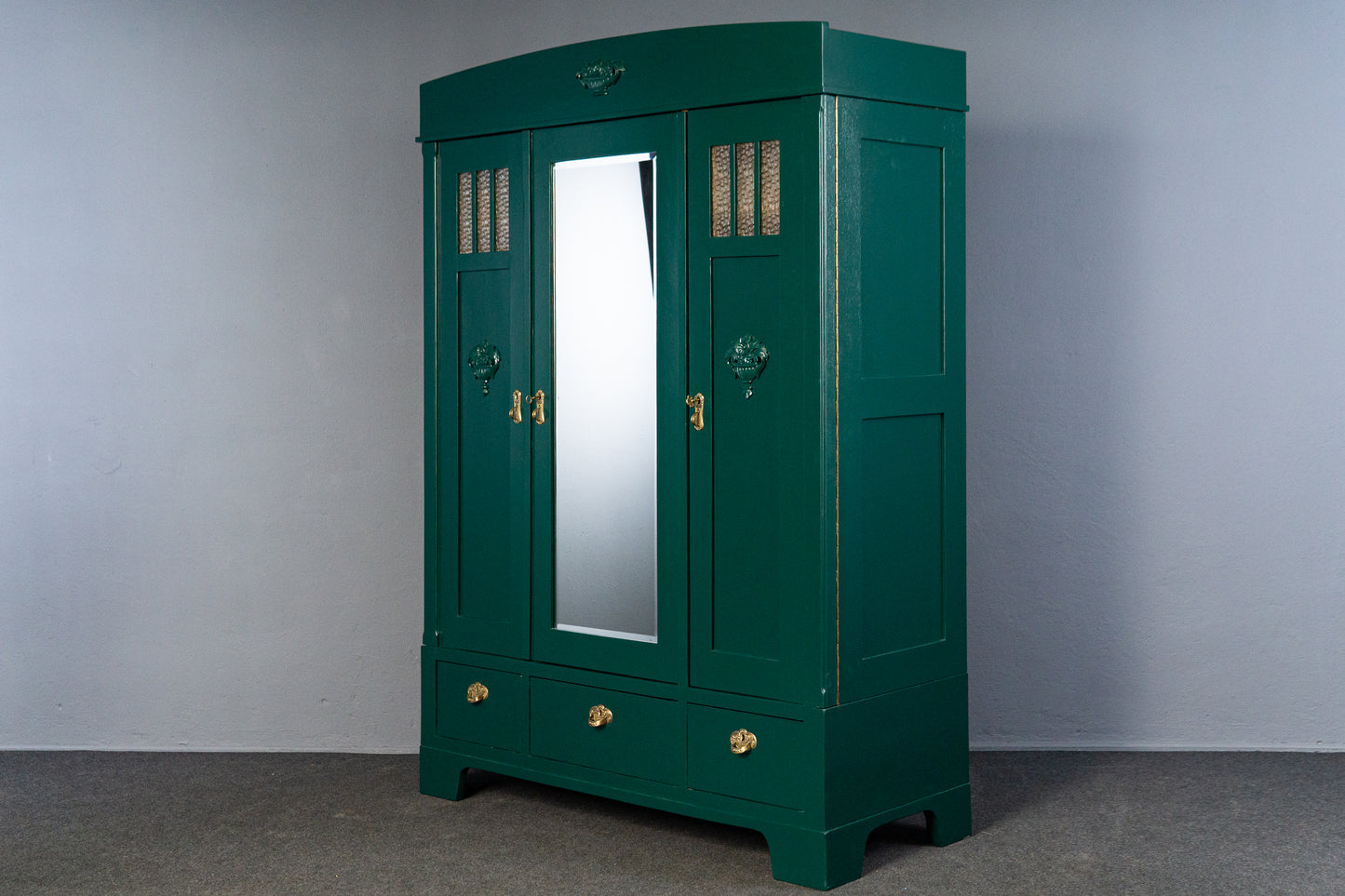 aufgearb. Schrank Vintage Garderobe Kommode Regal Antik MÖBLINGER 2412_2305