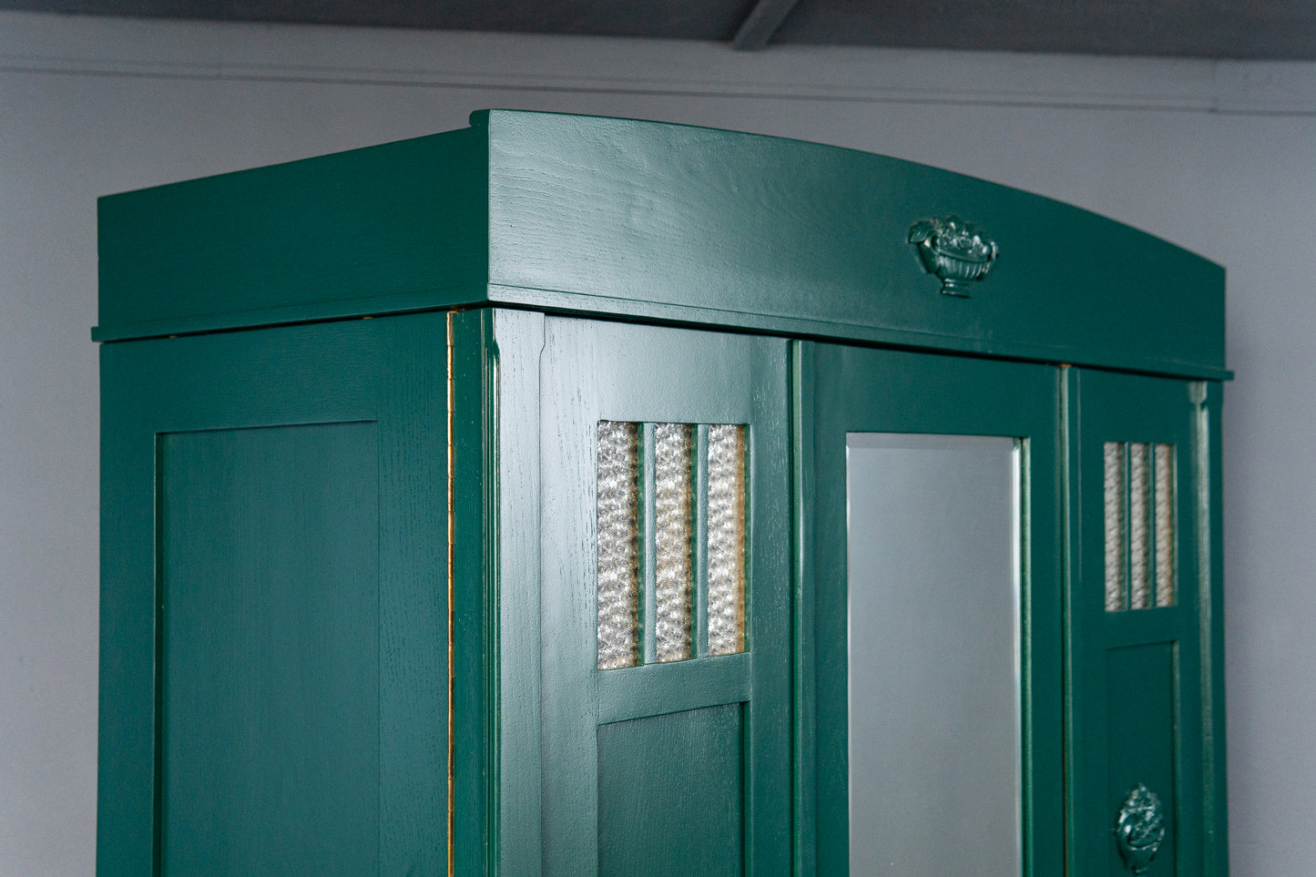 aufgearb. Schrank Vintage Garderobe Kommode Regal Antik MÖBLINGER 2412_2305