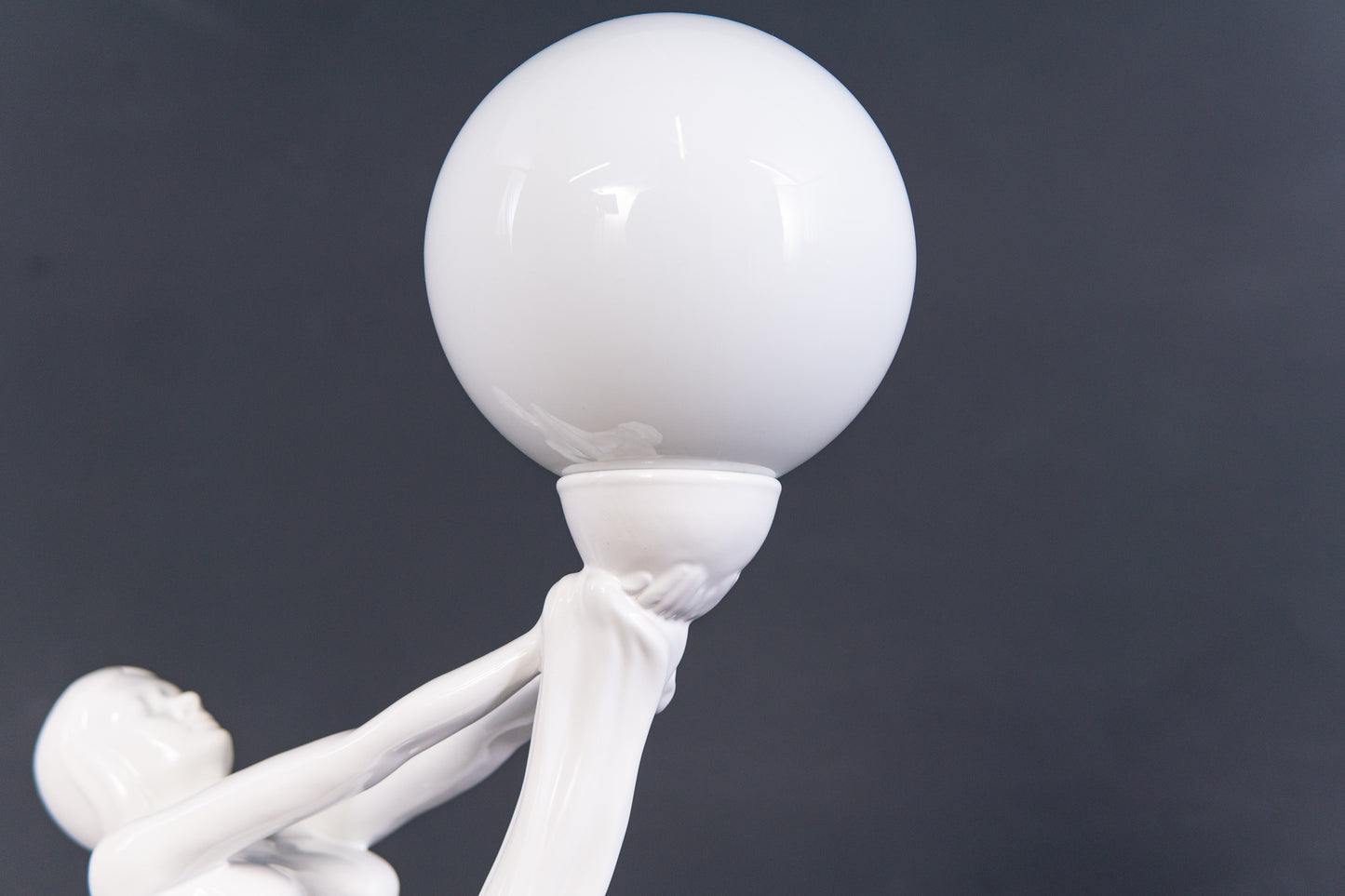 Tischlampe Leuchte Licht Lampe Statue Skulptur Porzellan 2307_0604