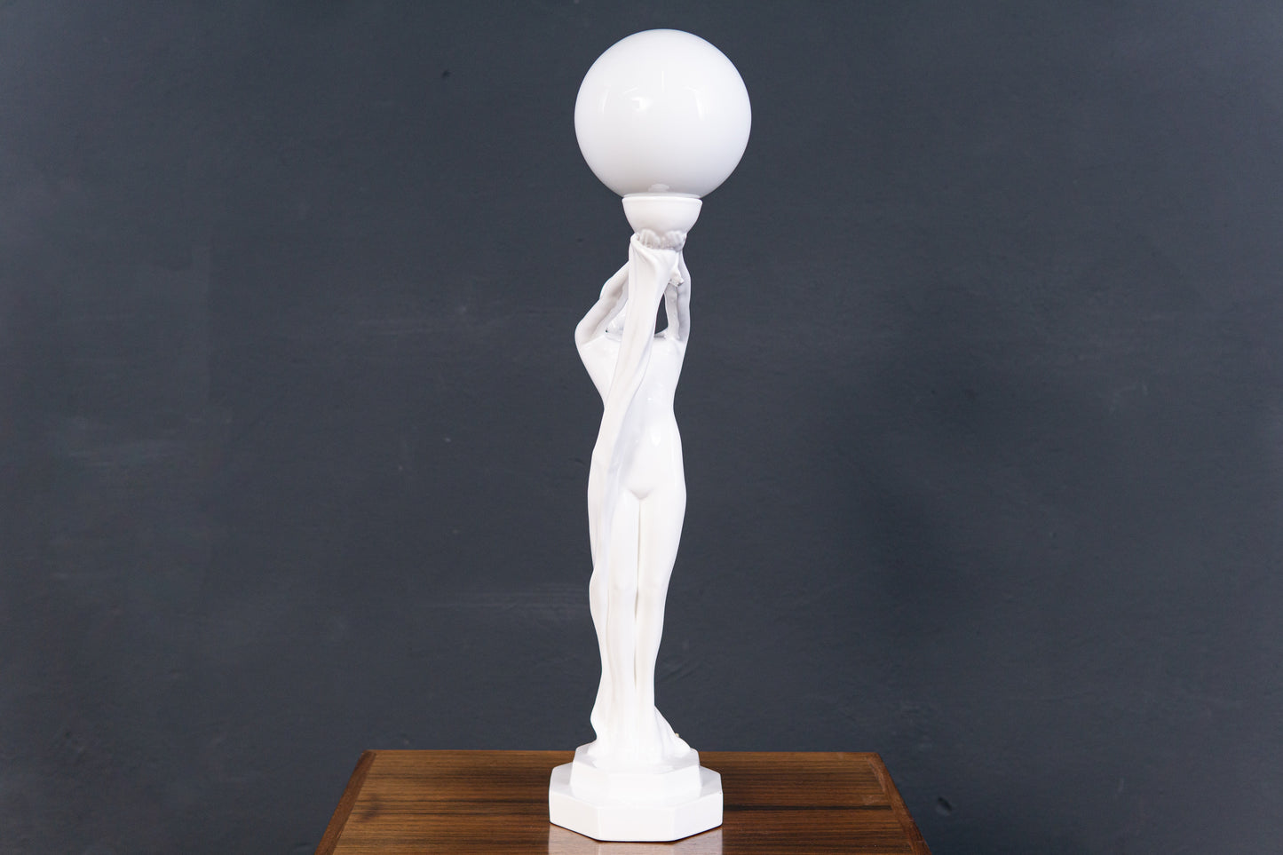 Tischlampe Leuchte Licht Lampe Statue Skulptur Porzellan 2307_0604