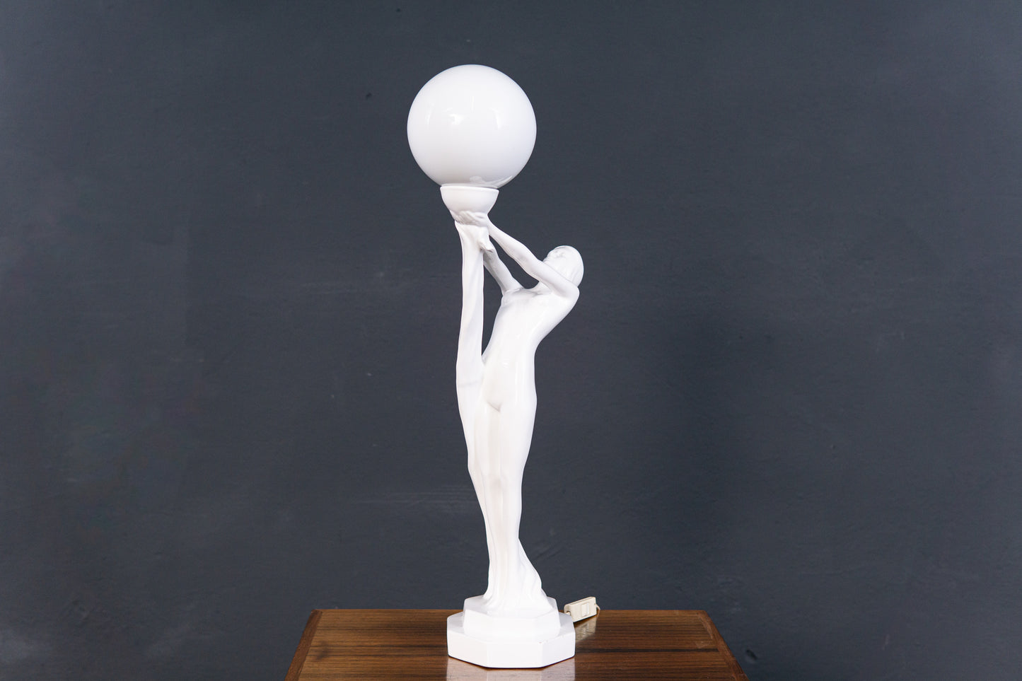 Tischlampe Leuchte Licht Lampe Statue Skulptur Porzellan 2307_0604
